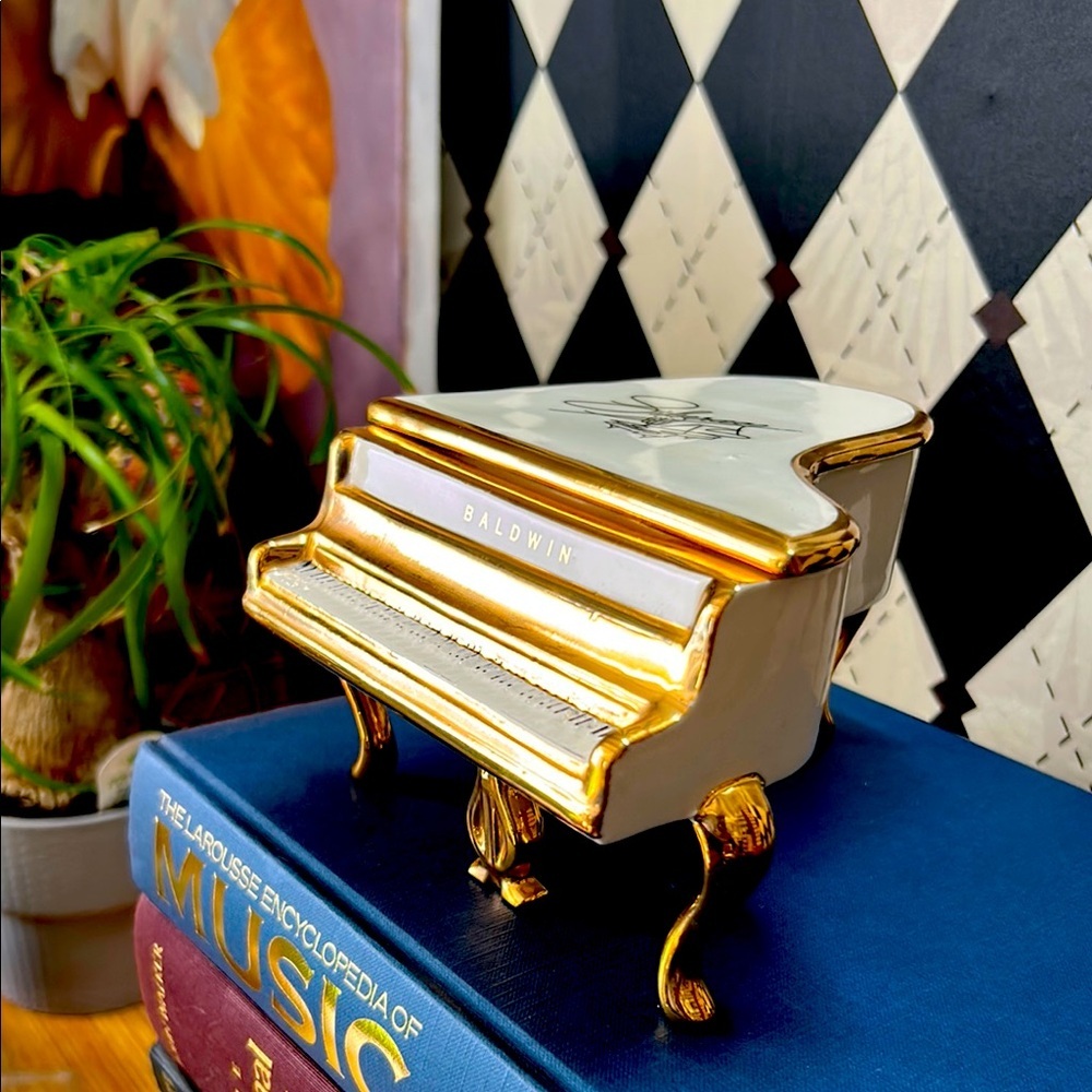 Music Box Liberace Piano | Porcelain | Rare | Luxury RARE Vintage | Collectible - Picture 6 of 17